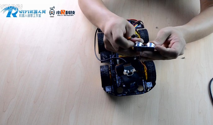 小R科技树莓派DSRobot WiFi视频小车机器人超声波安装教程